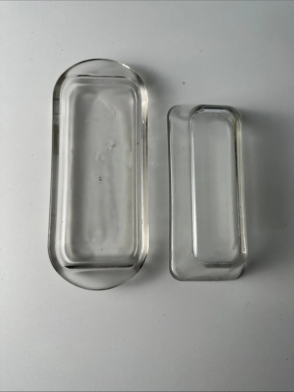 Clear Glass Butter Dish with Lid - Home Kitchen vintage